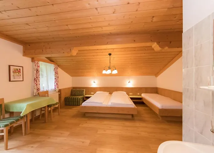 Gaestehaus Muellauer Леоганг