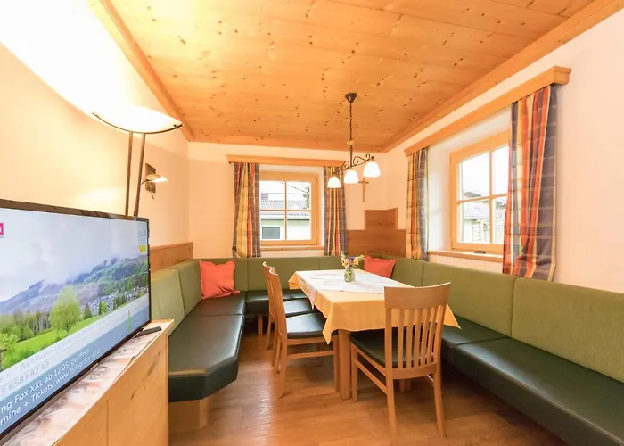 Gaestehaus Muellauer Апартаменты Леоганг